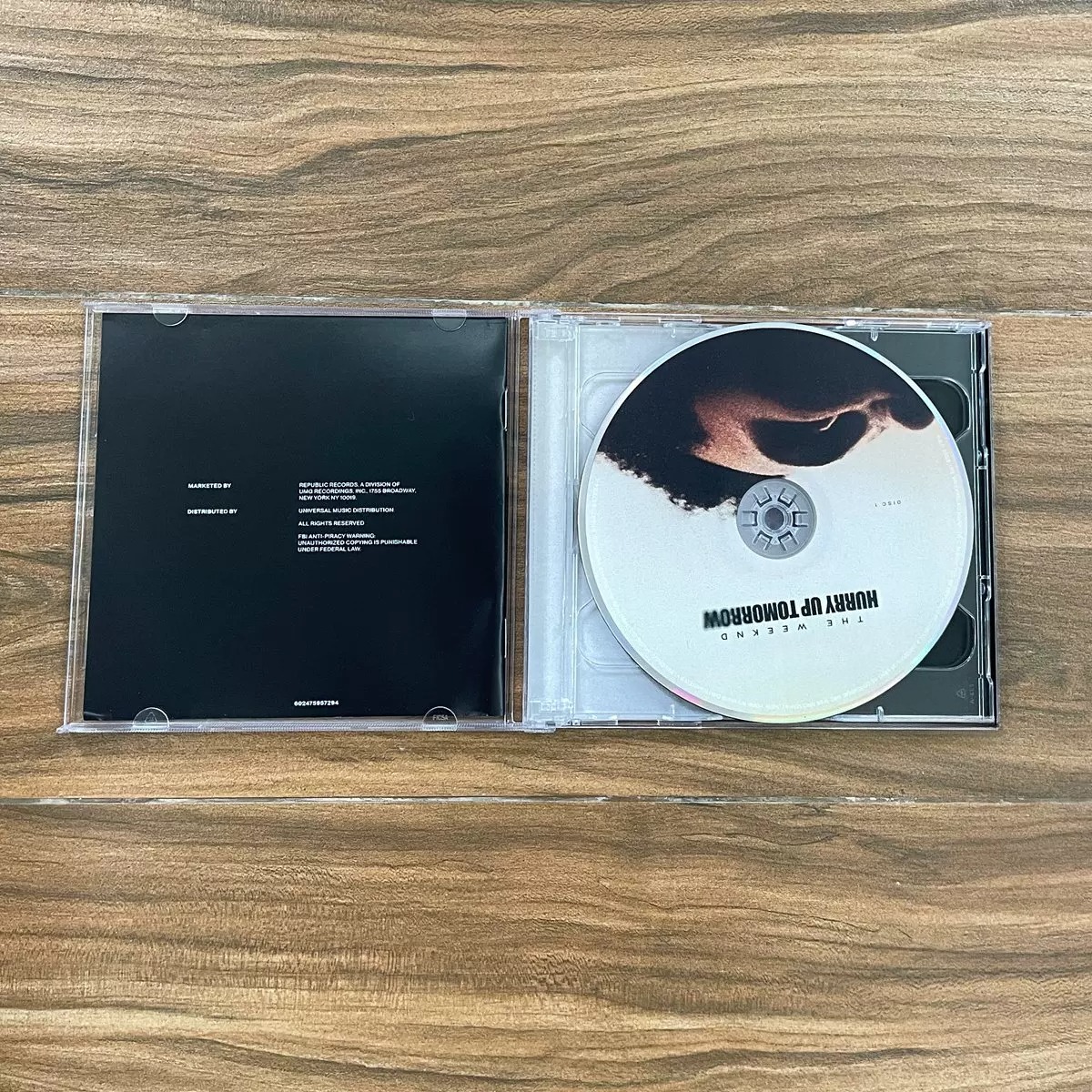 The Weeknd Hurry Up Tomorrow T - مراجعة Audio Music Track وسعره